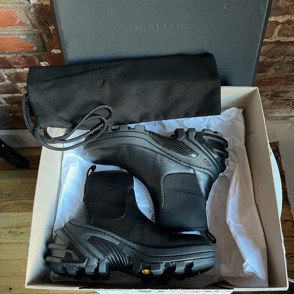 1017 ALYX 9SM Leather Mid Boots Size 6 - Picture 2 of 15